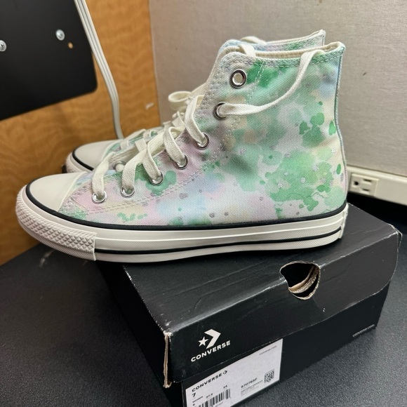 Converse Women’s CTAS Hi in Egret 570765F Size 7 NEW IN BOX NIB - Picture 3 of 8